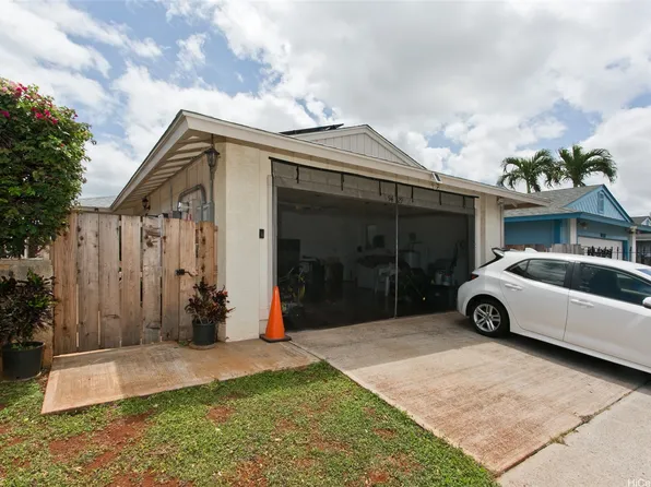 94-529 Palai St, Waipahu, HI 96797
