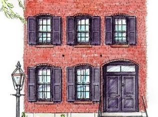 102 Chestnut St, Boston, MA 02108