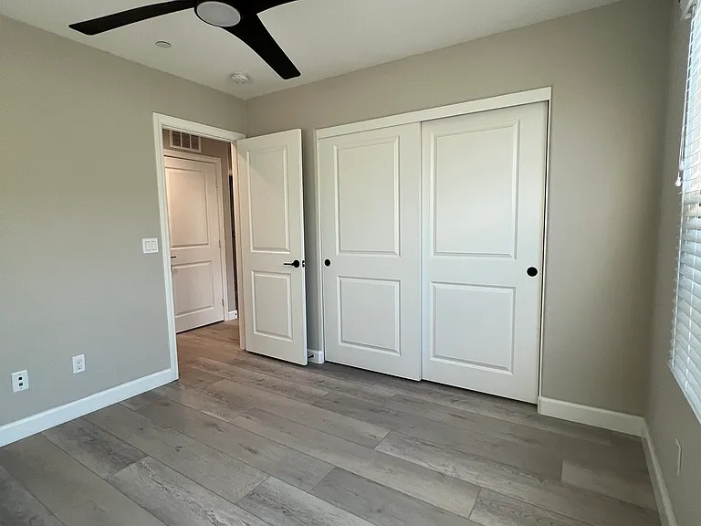 907 Slate St — Photo 23