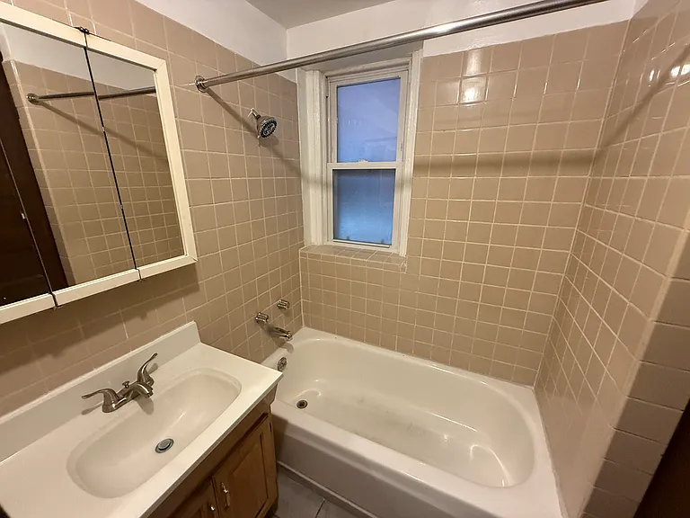 2703 N Ashland Ave #G — Photo 13