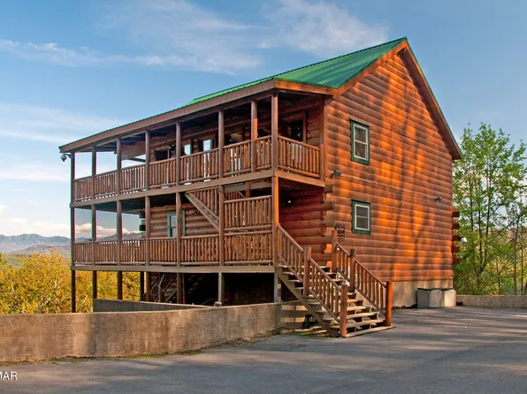 4735 Nottingham Heights Way, Pigeon Forge, TN 37863