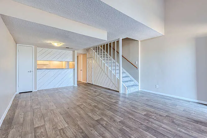 Hillside Place — Photo 3