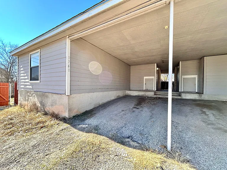 1760 Horseshoe Cir — Photo 5
