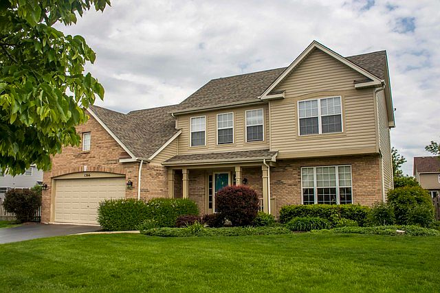 1st image of 1366 Fox Hill Ct