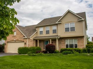 1366 Fox Hill Ct, North Aurora, IL 60542