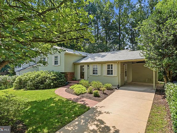 4th image of 9303 Burnetta Dr