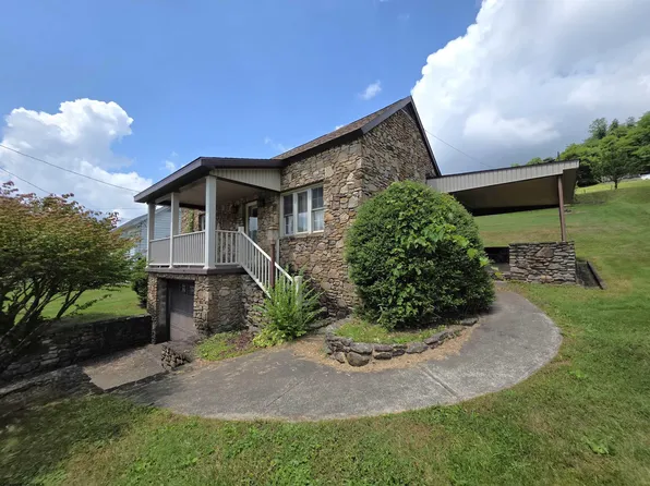 202 Main St, Idamay, WV 26576