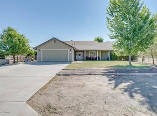 18140 Ghost Town St, Tehachapi, CA 93561