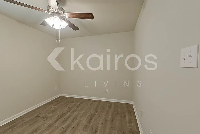 118 Santiago Ct — Photo 16