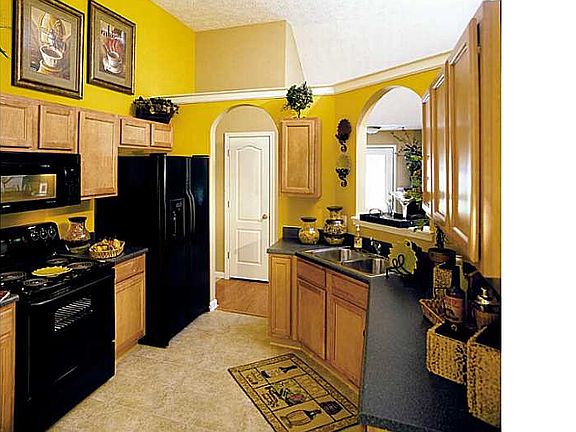 3rd image of 144 Tracey Ln