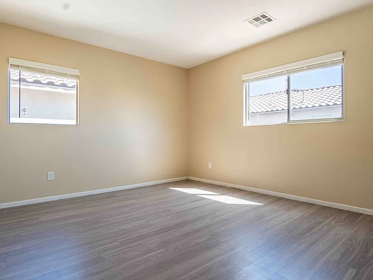 5558 Rollins St — Photo 12