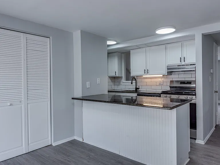 Cedar Village Apartments and Townhomes — Photo 31