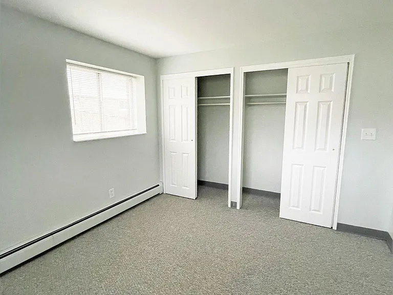 211 W Squantum St #1T — Photo 10