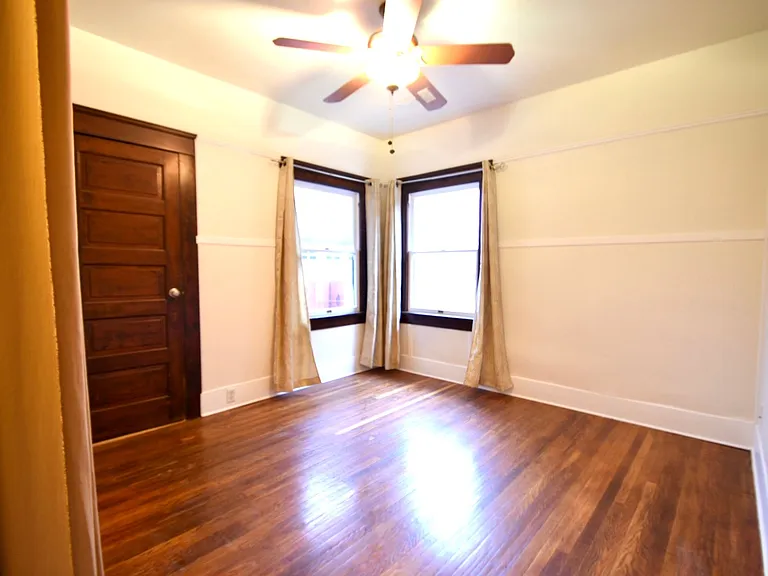 4857 Kansas St — Photo 6