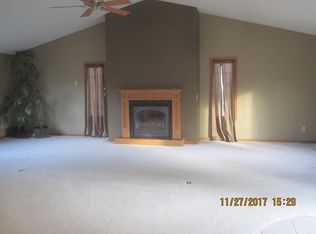 1501 Illini Dr, Rockford, IL 61107