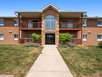 10391 Glenway Dr APT 202, Twinsburg, OH, 44087