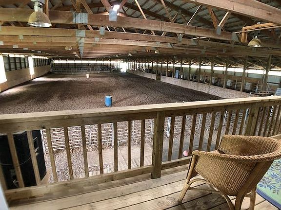 Deck and arena.