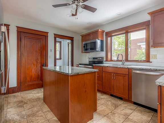 4th image of 42 Saco Street