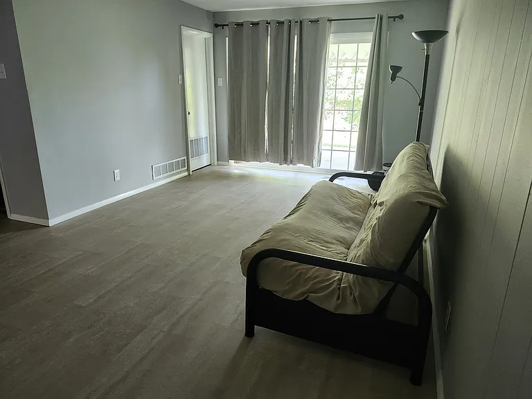 1007 Flair Ct — Photo 9