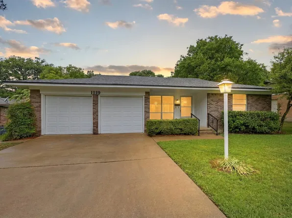 1119 W McGee St, Sherman, TX 75092