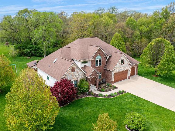 2nd image of 10815 N Fox Meadow Dr