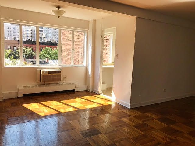 2nd image of 510 E 85th St APT 10b