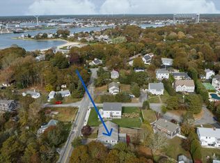 19 Mashnee Rd, Bourne, MA 02532