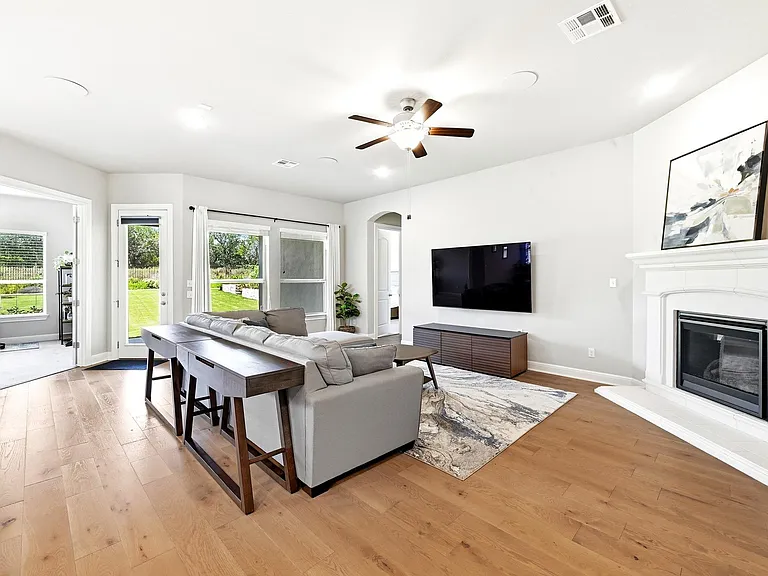 2982 Reunion Blvd — Photo 4