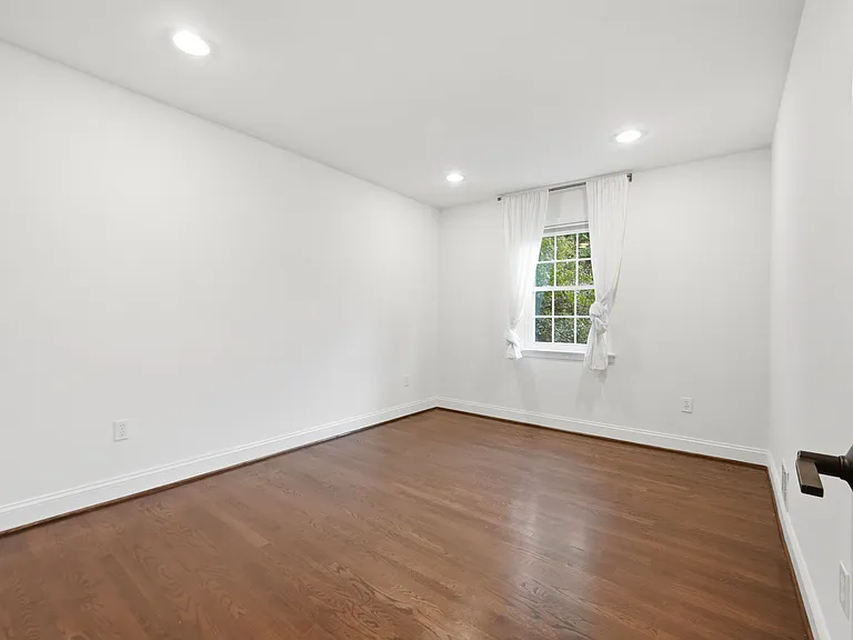 6740 Towne Lane Rd — Photo 9