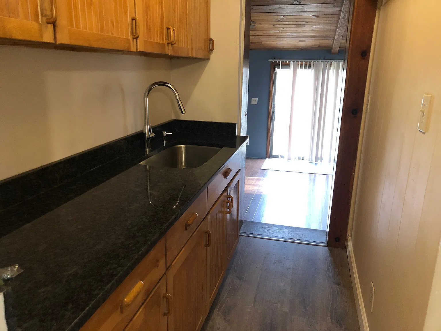 4 bed, 1375 sqft, $2,200 — Photo 2