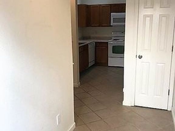 4th image of 675 Silverlace Blvd APT 22
