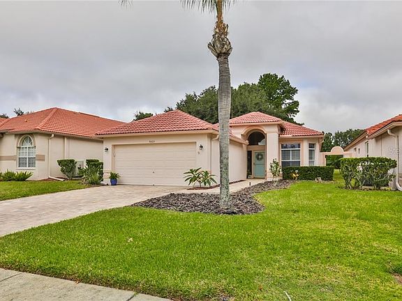 2nd image of 3825 Nottingham Dr