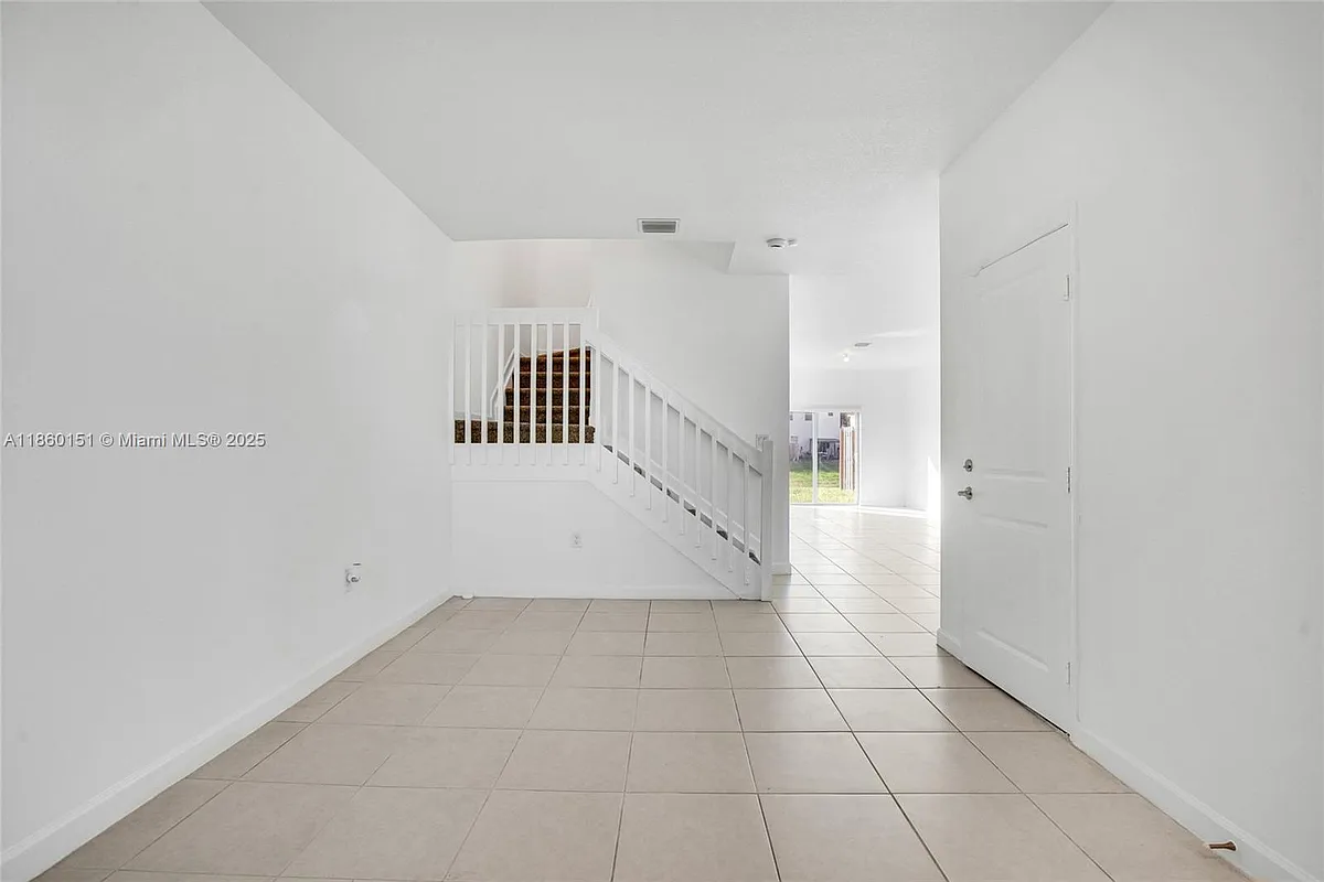 Building Photo - 12609 NW 23rd Pl #12609