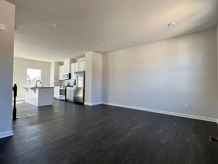 67 Hewstone Ct — Photo 16