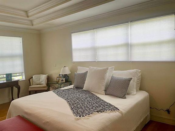 5th image of 950 Marble Way