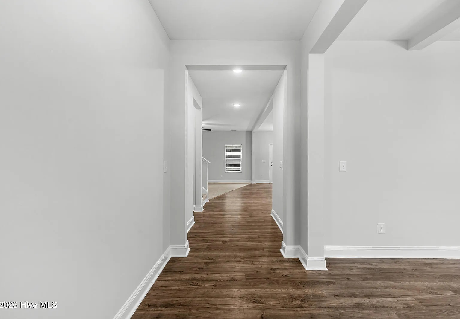 4 bed, 3.5 bath, 3050 sqft, $2,650 — Photo 3