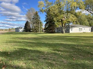 4711 Scottdale Rd, Saint Joseph, MI 49085