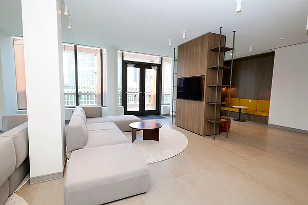 Rented by Arwell Realty | media 11