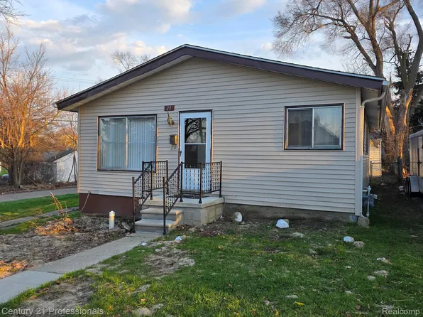 23 Hillsmont Ave, Pontiac, MI 48341