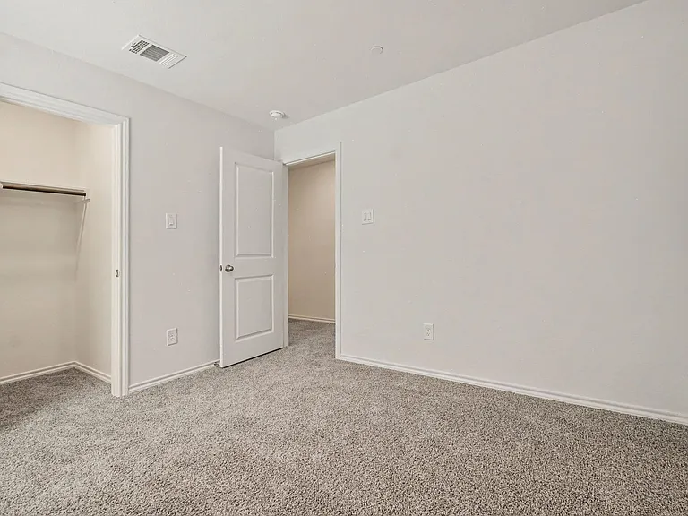 125 Arbor Dr — Photo 16