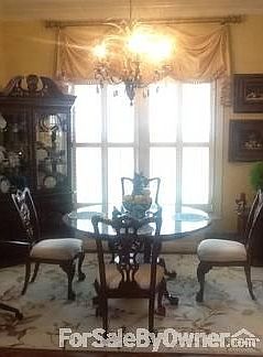 Breakfast room
						:
						This spacious breakfast nook adjoins the kitchen in the spacious great room area