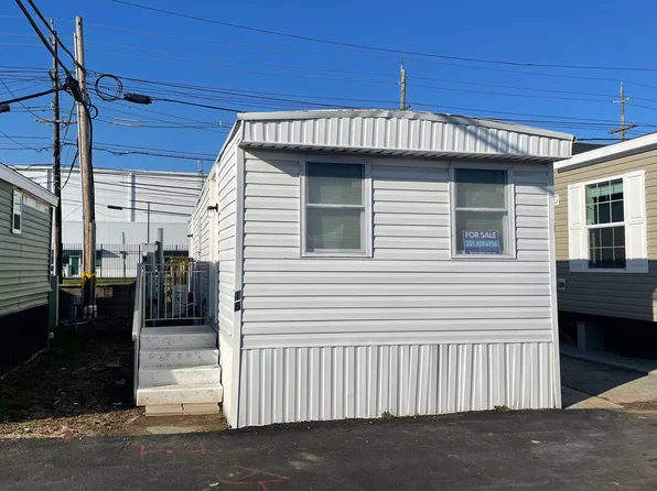 18 Adult Dr #Adu18, Moonachie, NJ 07074