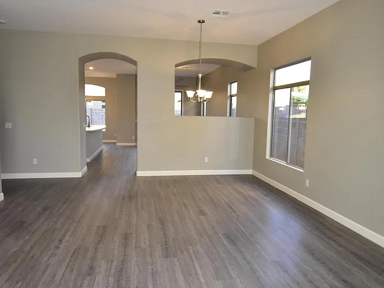 9430 W Elm St — Photo 3