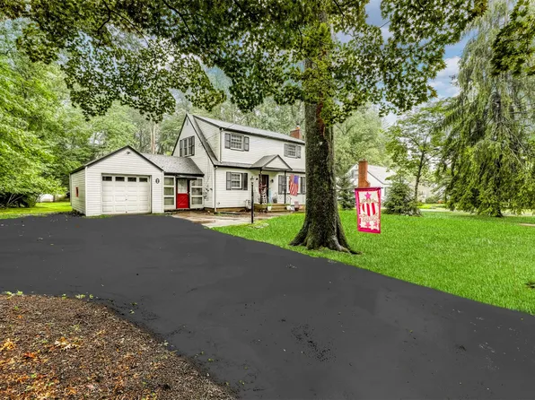 5 Woodland Place, Airmont, NY 10952