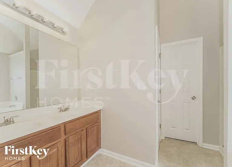 4615 Canipe Dr — Photo 10