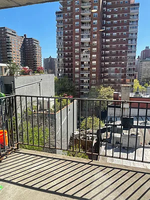 Rented by Fairbank Properties LLC | media 4