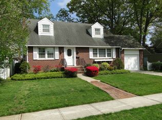 9 Jefferson Ave, Massapequa Park, NY
