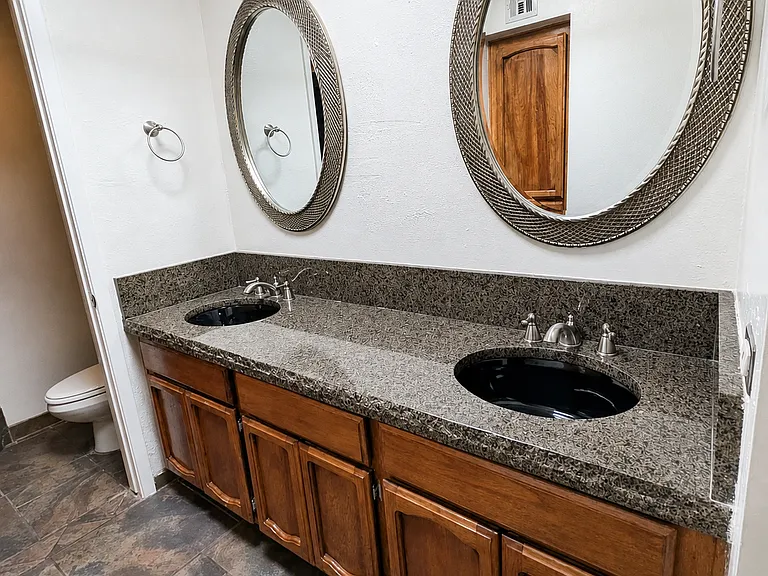 7706 N Dreamy Draw Dr — Photo 6