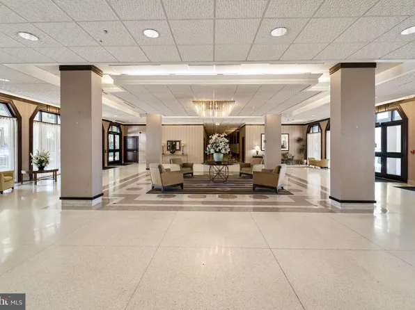 700 7th St SW APT 309, Washington, DC 20024