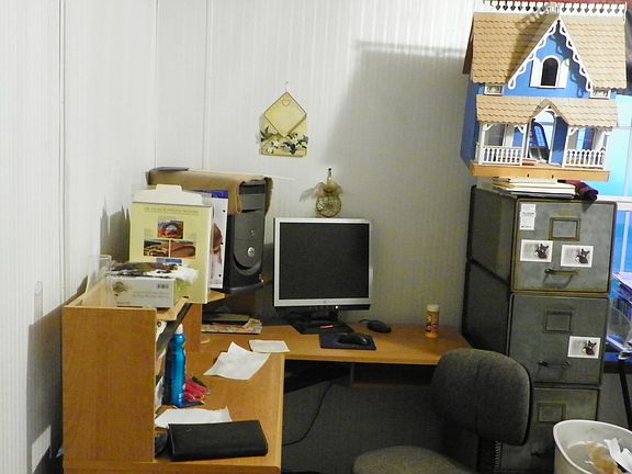 computer & craft room